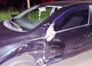 Colisão entre moto e carro deixa motociclista gravemente ferido na Avenida Habib Gabriel, ao lado da Fatec, na noite desta terça-feira (22)