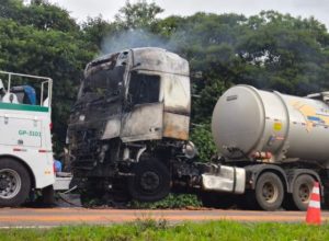 caminhao-pega-fogo-WL-696x391